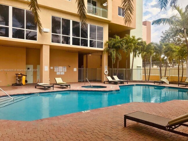 Foto del edificio - 3500 Coral Way