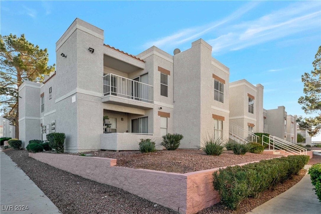 Primary Photo - 6800 E Lake Mead Blvd