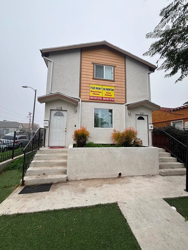 Building Photo - 11227 Towne Ave