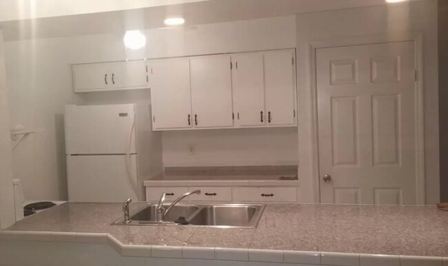 Building Photo - 3513 Golden Meadows Ct