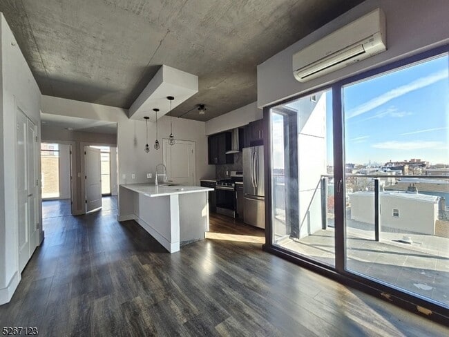 Foto del edificio - 58-60 Elm Street Unit 601