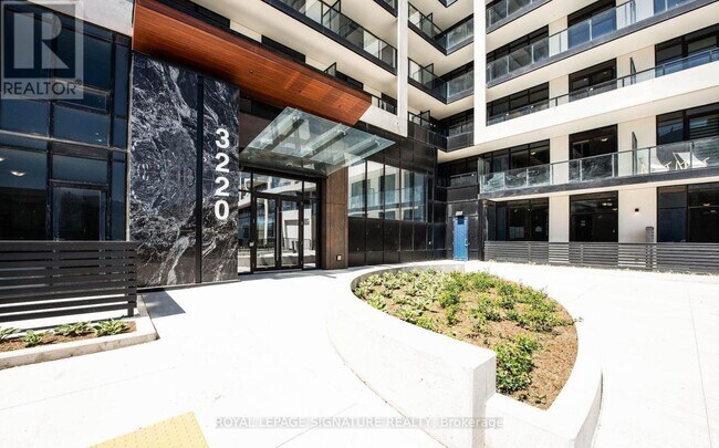 Building Photo - 3220 William Coltson Ave