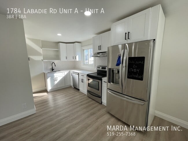Building Photo - RENOVATED 3 BED/1 BATH MAIN FLOOR UNIT EAST WINDSOR + 60% OF UTILITIES