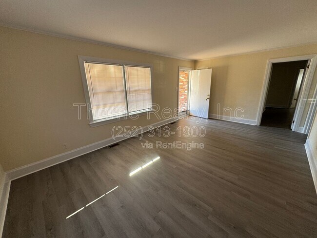 Foto del edificio - 3924 Sunset Ave