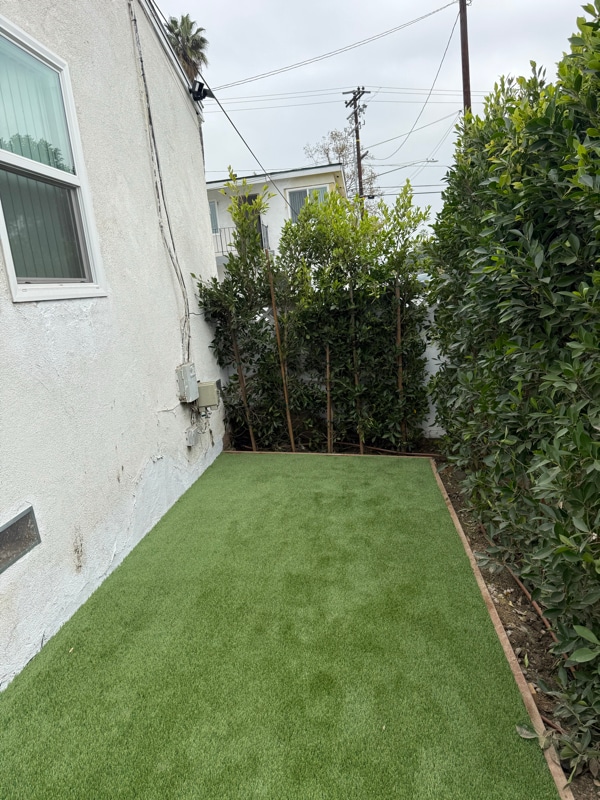 Building Photo - 1214 S Temple Ave