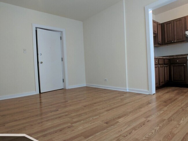 Foto del edificio - 1850 N Humboldt Blvd