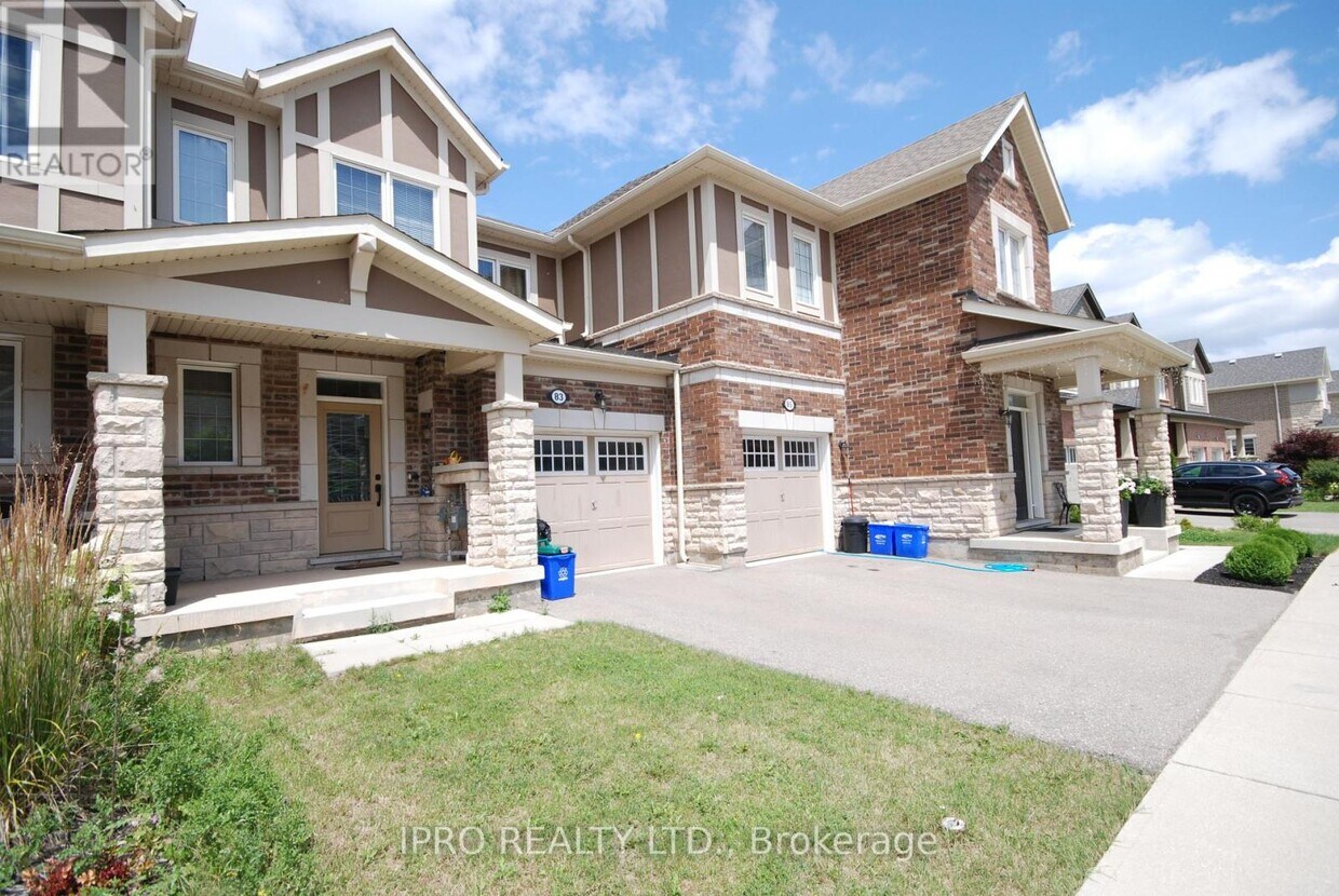 Primary Photo - 83 Orchardcroft Rd
