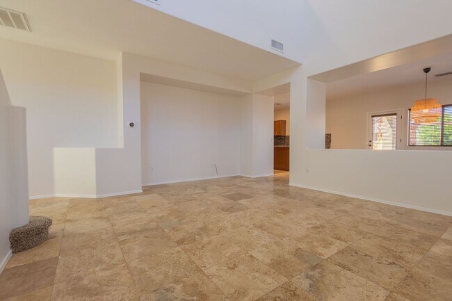 Foto del edificio - 4 Bedroom 3 Bathroom