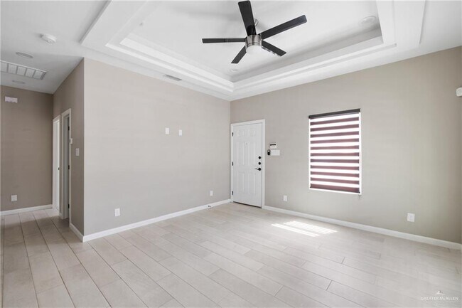 Building Photo - 12 N Hester St