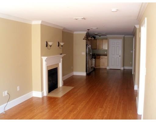 Building Photo - 426 Mt Hope St