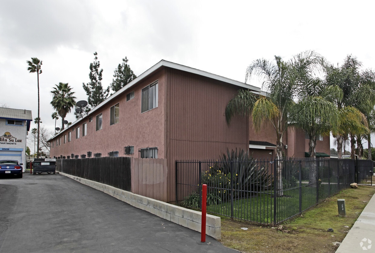 Building Photo - Washington Avenue Apartments