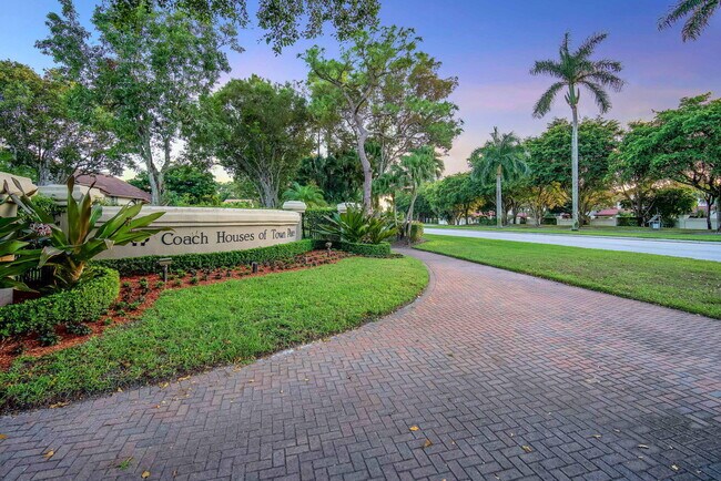 Foto del edificio - 5640 Coach House Cir