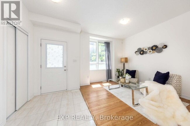 Building Photo - 58 Massachusetts Ln