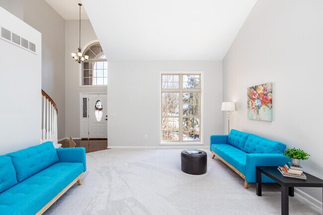 Foto del edificio - 4718 Wildflower Ct