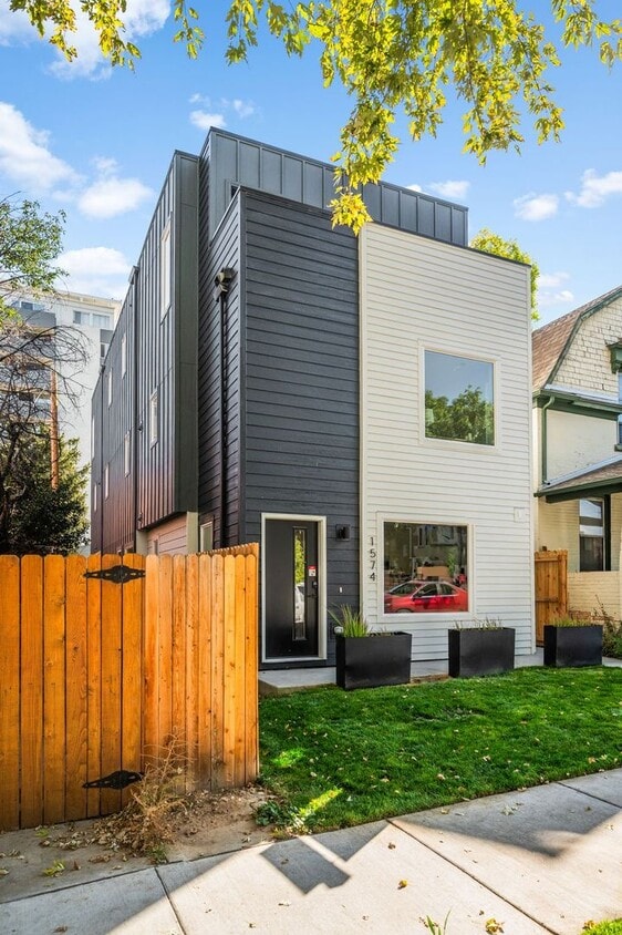 Photo - 1570-1574 Gilpin St (Denver, CO)