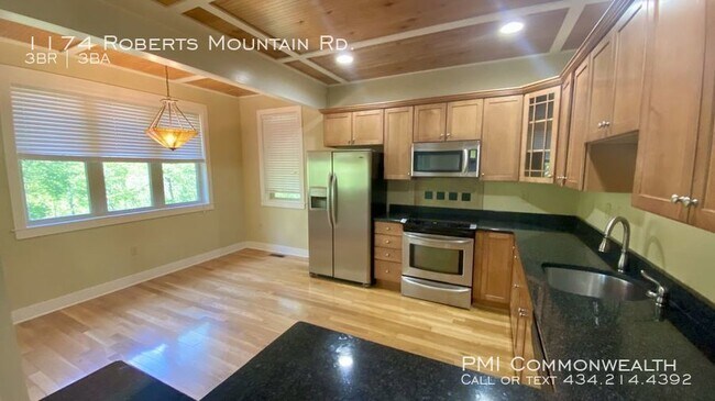 Foto del edificio - 1174 Roberts Mountain Rd