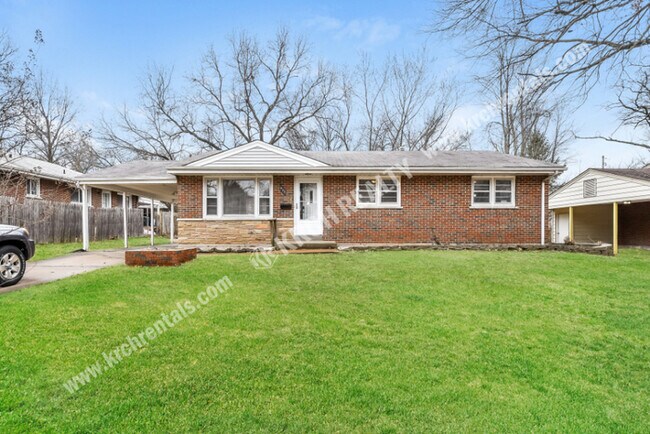 Foto del edificio - Cute 3-Bed 2.5-Bath Brick Home