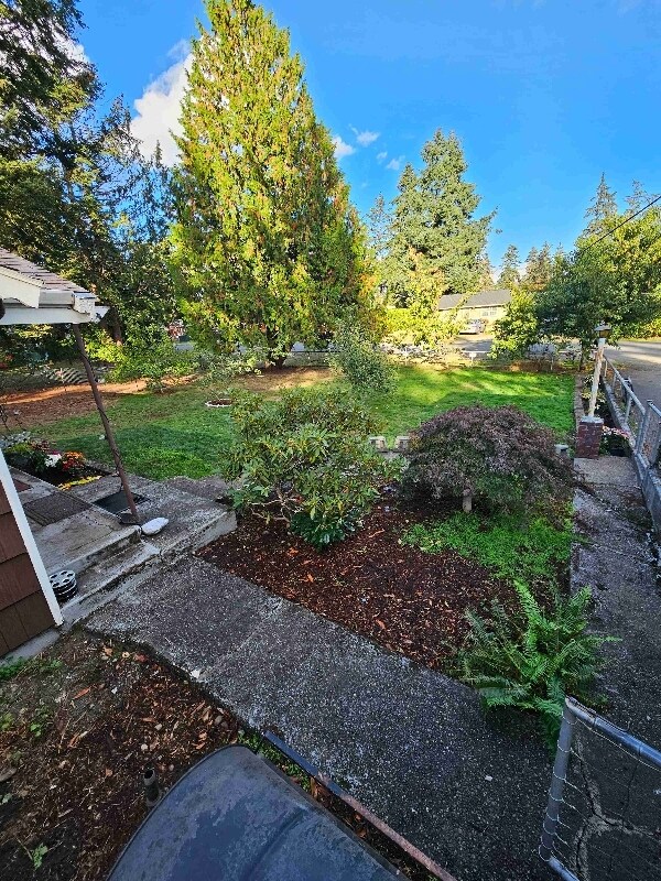 Building Photo - 10232 18th Ave S