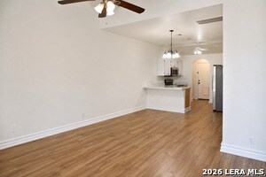 Foto del edificio - 528 W Gerald Ave