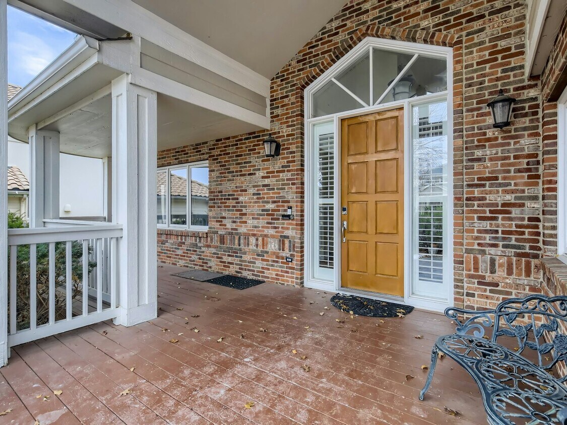 Foto principal - 4304 S Hampton Cir