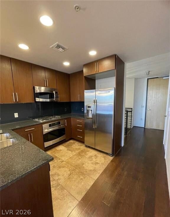 Foto del edificio - 353 E Bonneville Ave