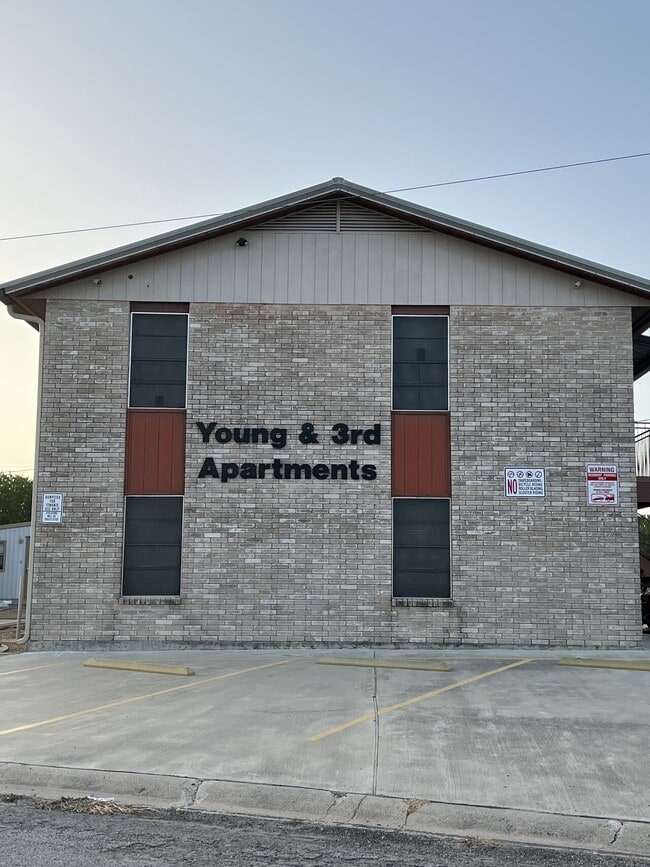 Building Photo - Kenedy Living, LLC (3rd St)