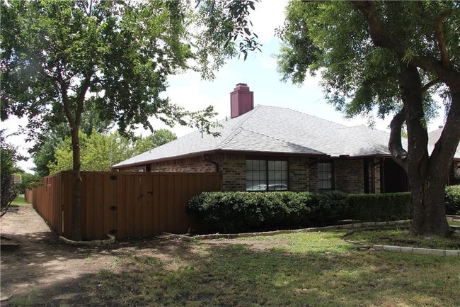 Building Photo - 1604 Kesser Dr
