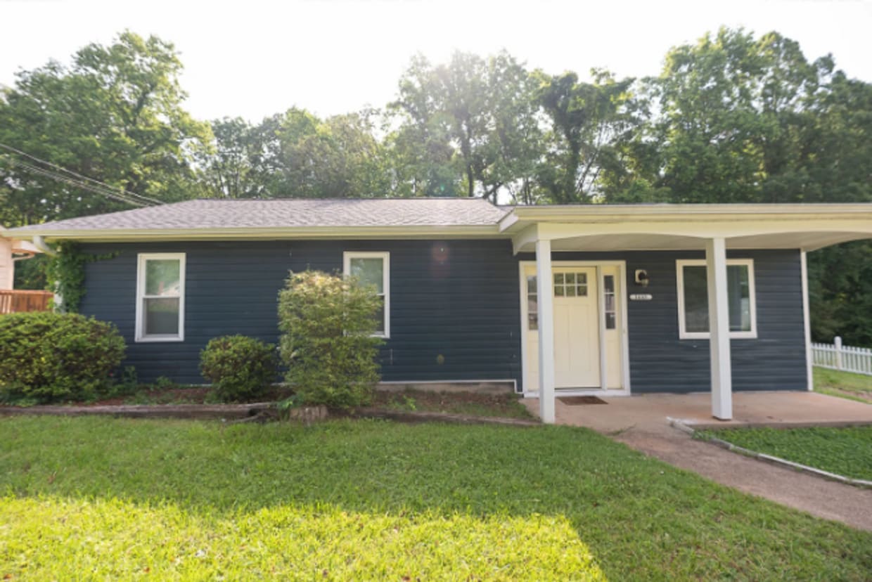 Primary Photo - Charming 3 bedroom, 2 bathroom in Winston ...