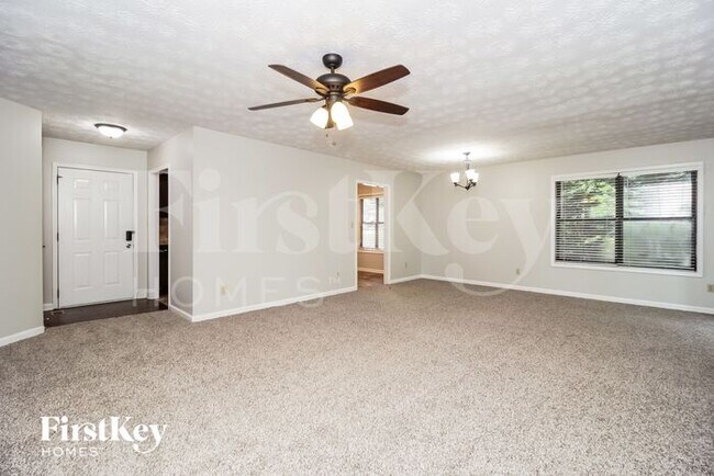 Building Photo - 5823 Stonehaven Dr NW