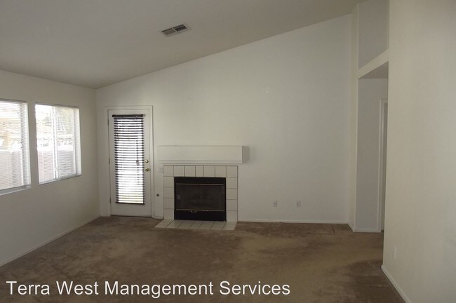 Building Photo - 3 br, 2 bath House - 4540 Savin Circle