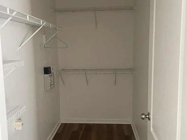 Building Photo - 263 Fern Walk