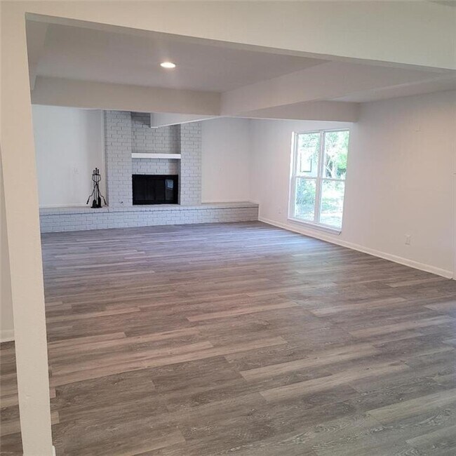 Foto del edificio - 5302 Northdale Dr