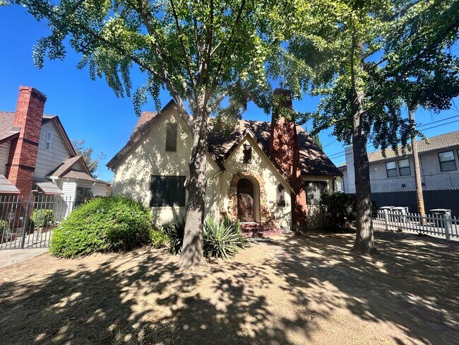 Foto del edificio - 4 Bedroom/2 Bath Modesto Ca