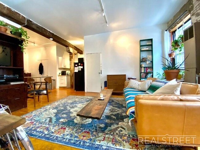 Foto del edificio - Spacious 2 Bed LOFT in Williamsburg!