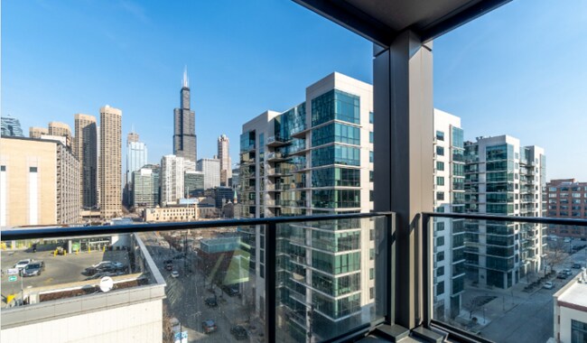 Foto del edificio - 850 W Madison St