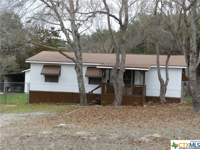 Building Photo - 536 Royal Oak Dr