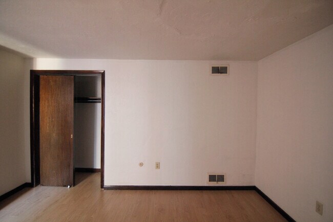 Foto del edificio - 317 S Trenton Ave