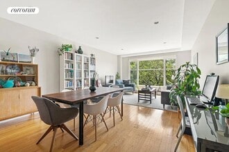 Building Photo - 10 Slocum Pl