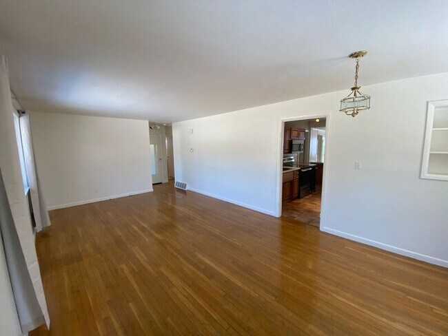 Foto del edificio - 2902 Armen Ave