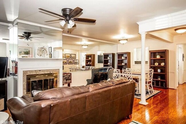 Foto del edificio - 2801 Foxcroft Rd