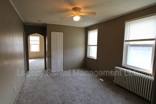 Building Photo - 426 1/2 South Poplar Street - 4