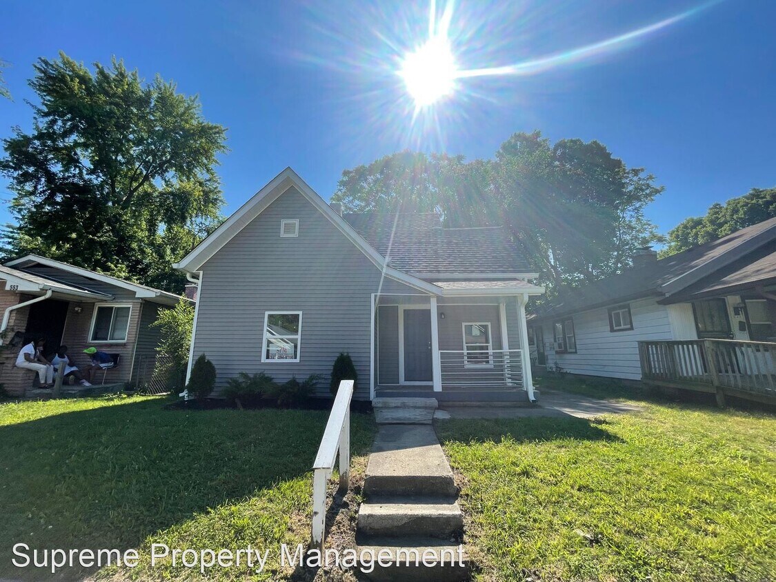 2 br, 1 bath House 549 N Pershing Avenue House for Rent in