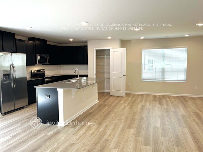 Foto del edificio - 2343 Pebble Close Ct