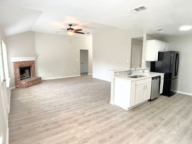 Building Photo - Fully Renovated 3-Bedroom in North Fort Worth – Top-Rated Keller ISD!