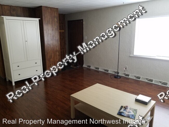 Building Photo - 3 br, 1 bath House - 1620 180th Place
