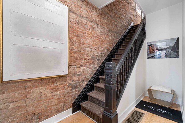 Building Photo - 161 Morewood Ave