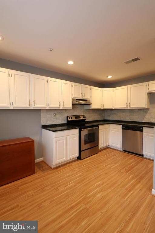 Foto del edificio - 157 Azalea Ct