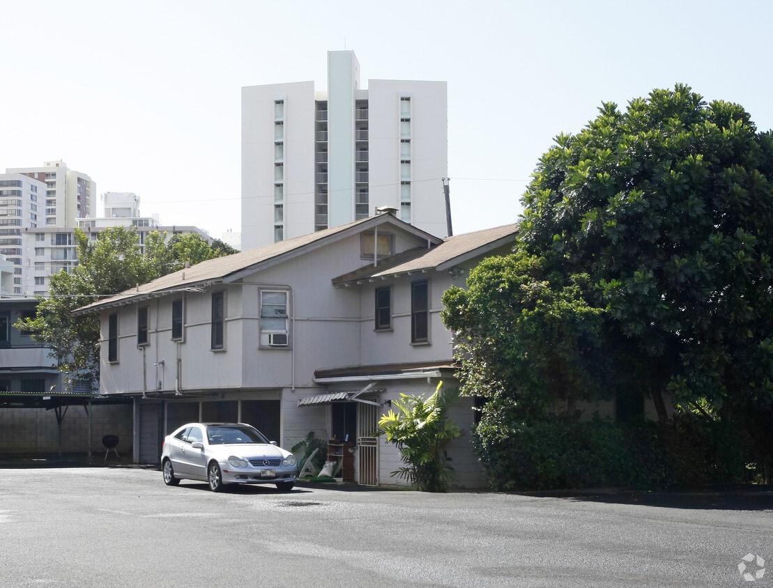 Building Photo - HL-26, 27
