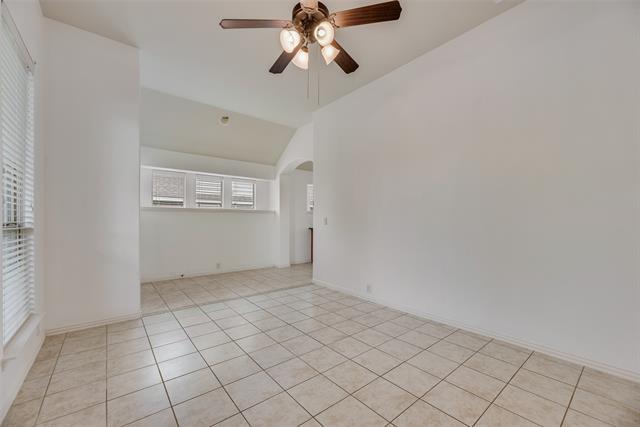 Building Photo - 6556 Fairview Dr