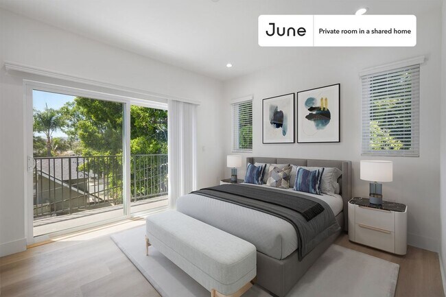 Building Photo - Private bedroom in 4 bed/3 bath Home